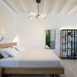 Silvair Jacuzzi Suites, Mykonos *