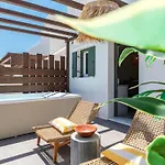 Silvair Jacuzzi Suites, Mykonos * Mykonos Town