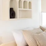 Silvair Jacuzzi Suites, Mykonos Holiday home *