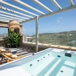 Silvair Jacuzzi Suites, Mykonos Holiday home Mykonos Town
