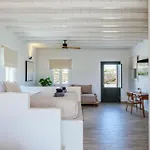 Silvair Jacuzzi Suites, Mykonos * Mykonos Town