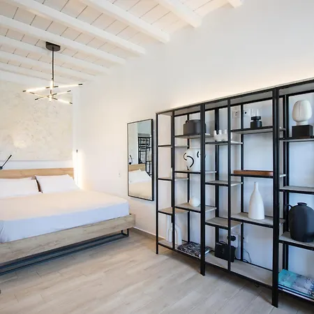 Holiday home Silvair Jacuzzi Suites, Mykonos *