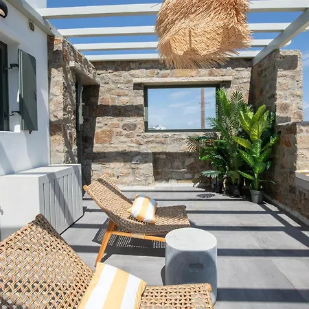 Silvair Jacuzzi Suites, Mykonos Holiday home